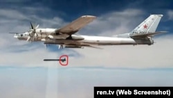 Ракета X-101, випущена з російського стратегічного бомбардувальника