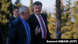 Shefi për politikë të jashtme dhe siguri i BE-së, Josep Borrell(majtas), dhe i dërguari i posaçëm i BE-së për dialogun, Miroslav Lajçak. Fotografi nga arkivi.