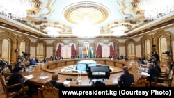 Эмомали Рахмон озвучил идею о создании Академии СМИ ЦА, выступая 14 сентября на Пятой Консультативной встрече глав государств Центральной Азии