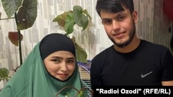 Савринисо Сафарова с Солехджоном Сайдалиевым