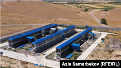 Кеминдеги майнинг ферманын үстүдөн көрүнүшү