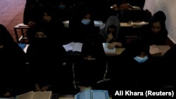 په کابل کې د طالبانو یوه مدرسه چې اوسمهال په کې نجونې دیني زده کړې کوي.