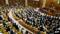 د پاکستان وفاقي کابینې د نومبر پر اتمه د دې بیل منظوري ورکړې وه. 