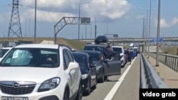 Автомобільний «затор» на в'їзді на Керченський міст, архівне фото