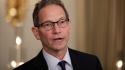 Kupchan: Pas dështimeve globale, Trump mund t’u kthehet Kosovës dhe Serbisë
