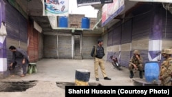 د خيبر پښتونخوا په کورمه کې پوځ او پوليس پهره کوي ــ انځور له ارشيفه