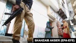 دا په تېرو څو ورځو کې د سرشمېرنې ډلو په حفاظت مامور پوليسو باندې درېیمه حمله ده. پخوانی انځور