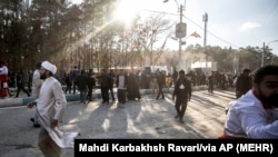 Окуя болгон жер.