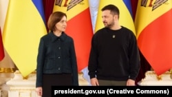 Maia Sandu și Volodimir Zelenski în timpul unei întâlniri la Kiev, în noiembrie 2023.