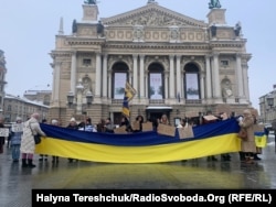 Рідні військовополонених зібрались на загальноукраїнську акцію «Не мовчи! Полон вбиває!». Львів, 10 грудня 2023 року