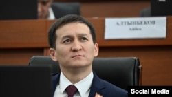 Чыңгыз Ажибаев