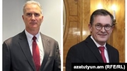 Լուիս Բոնո, Բրիս Ռոքֆոյ