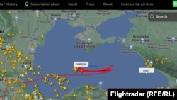 Американский военный разведывательный беспилотник RQ-4 Global Hawk над Черным морем 03 марта 2023 года