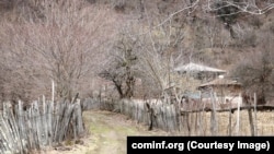 Пока чиновники строят планы по развитию сельского хозяйства, село вымирает