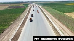 Segment din autostrada Moldovei, în construcție