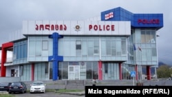 ხაშურის პოლიციის სამმართველო, სადაც გამოძიება მიმდინარეობს