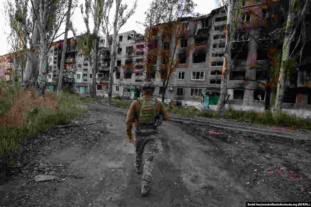 І українських військових, які боронять руїни &laquo;Вуглика&raquo;