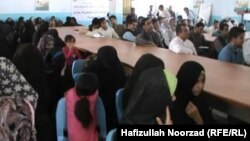 یکی محاکم که فیصله های قضایی را در مورد دوسیه ها و شکایت های خانواده گی اعلام میکند