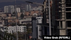 Pamje nga Lagjja Veternik e ndërtimeve në Prishtinë.