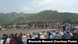 په مکین کې په تېرو کلونو کې د امنیت لپاره څو ځلې جرګې شوې دي - پخوانی انځور.