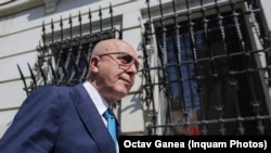 Omul de afaceri Gabriel Popoviciu a fost condamnat de Curtea Supremă pentru tranzacţionarea la un preţ subevaluat a unui teren de 224 de hectare de la Universitatea de Ştiinţe Agronomice Bucureşti.