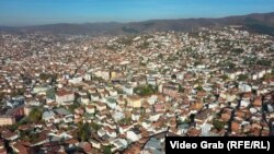 Një pamje nga lart e Prishtinës.