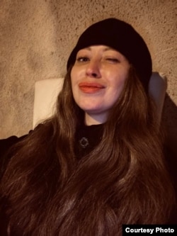 Ольга після полону лікує зір в Австрії