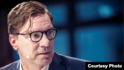 ნიკო ლანგე, გერმანელი პოლიტიკოსი, გერმანიის თავდაცვის მინისტრის კაბინეტის უფროსი 2019-2022 წლებში. 