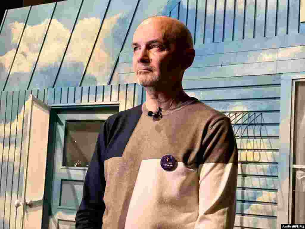 Камал театрының баш режиссеры Фәрит Бикчәнтәев сәхнәдә