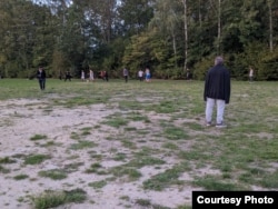 Ming za RSE kaže da u kampu u gradu Bramsche čeka na intervjuje nakon čega se očekuje odluka o azilu