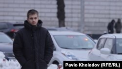 Повернутий до України з депортації Богдан Єрмохін у центрі Києва