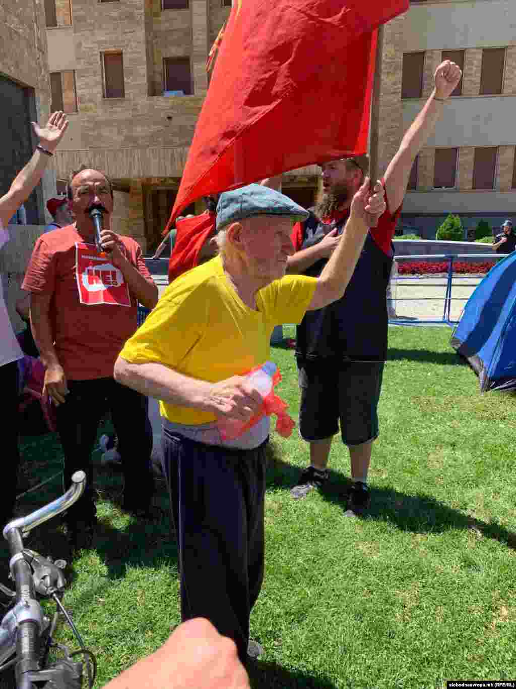 На протестот беа граѓани од сите генерации.&nbsp;Скопје, 14.07.2022