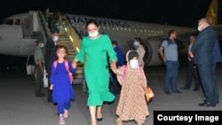 Возвращение из Сирии 146 таджикских детей и женщин. Фото НИАТ "Ховар"