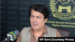 د خيبر پښتونخوا وزيراعلی سلاکار بیریسټر محمد علي‌سیف