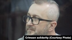 Дружина Нарімана Джеляла припустила, що його тримають у спецблоці і не дають змоги зателефонувати рідним