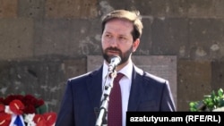 Советник-посланник посольства России в Ереване Максим Селезнев, 17 августа 2022 г. 