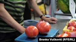 Na vrhu liste proizvoda koji su u Srbiji poskupeli u poslednjih godinu dana je povrće - 34,5 odsto.