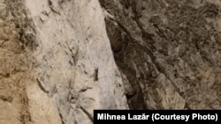 Muncitori în timpul lucrărilor la barajul Vidraru, 1963