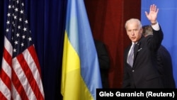 Тодішній віцепрезидент Джо Байден під час візиту до України. Київ, 22 липня 2009 року