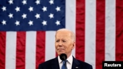 Відеоконференція пройде у той час, коли Вашингтон розглядає можливу відмову від імпорту російської нафти на тлі вторгнення Москви в Україну