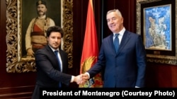 Milo Đukanović, predsjedni Crne Gore, dao je mandat za sastav nove Vlade Crne Gore aktuelnom vicepremijeru Dritanu Abazoviću 3. marta 2022. Abazović, koji je u odlazećoj Vladi bi u savezu sa desnim i prosrpskim snagama crnogorske političke scene, sada dobio podršku nekadašnje vlasti prema kojoj je izrazito kritičan.