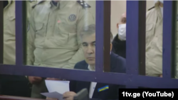 არქივის ფოტო: მიხეილ სააკაშვილი სასამართლო პროცესზე. 20 აპრილი, 2022 წელი