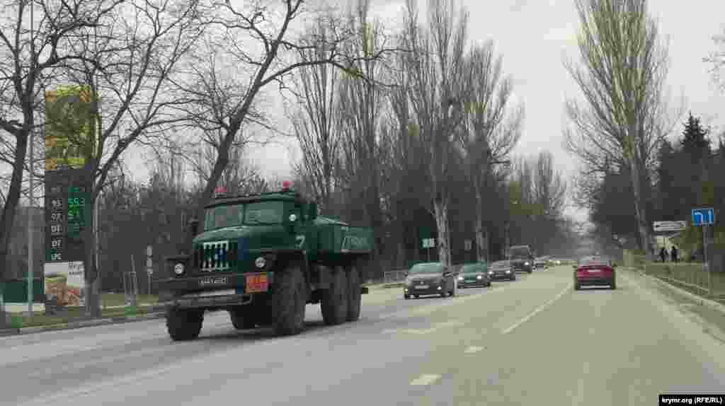 Топливозаправщик с буквой &laquo;Z&raquo; в Инкермане