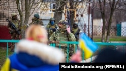 За повідомленням місцевої влади, затриманий російськими військами депутат є відповідальним за функціонування нормальної життєдіяльності громади в селі Щасливцеве і розв’язання багатьох гуманітарних питань