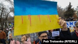 Алматыдағы Украинаны қолдау митингісі.  6 наурыз 2022 жыл. 