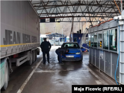 Pikëkalimi kufitar në Bërnjak. 21 prill 2022.