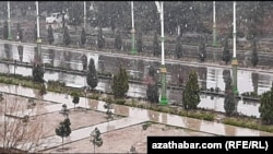 Aşgabat şäheri. 17-nji mart, 2020 ý.