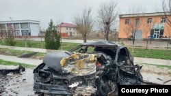 Все восемь человек, находившиеся в этой «Нексии», скончались.