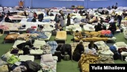 Refugiați ucraineni găzduiți la Sala Polivalentă din Chișinău, 8 martie 2022.