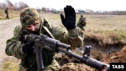 ფოტო: რუსი სამხედროების წვრთნა კალინინგრადის ოლქში. 2021 წლის მარტი.